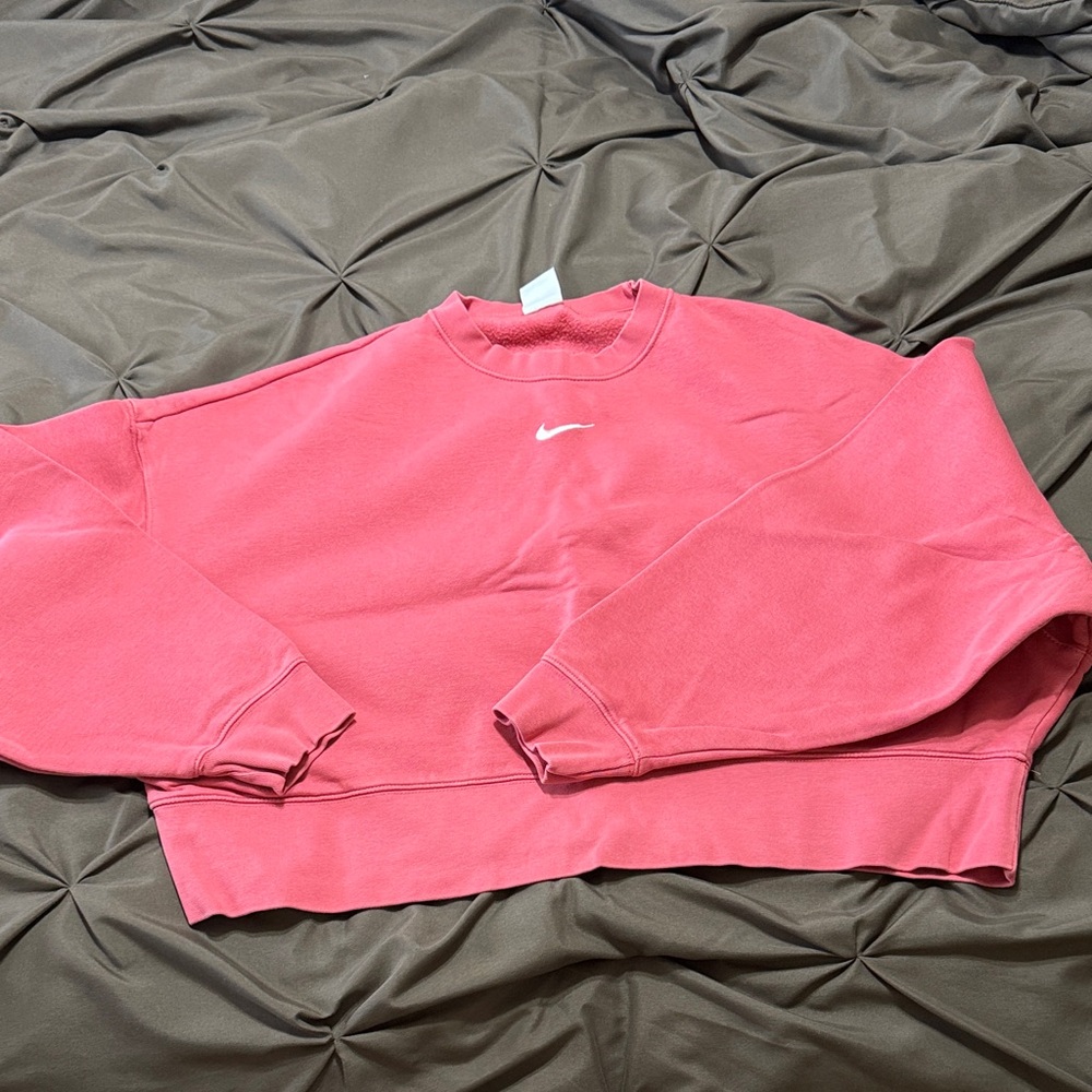 Nike Women's Pink Cropped Sweatshirt